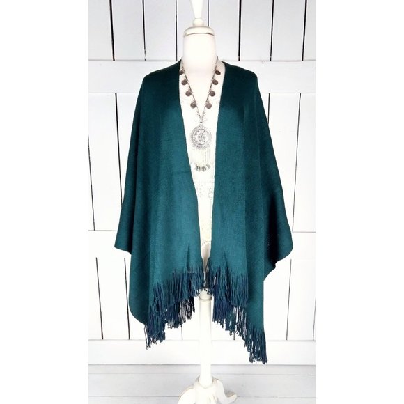 Solid green woven fringe blanket kimono cover up - Picture 2 of 6